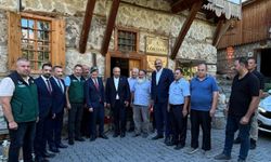 Elazığ Milletvekili Kemaliye'de temaslarda bulundu...