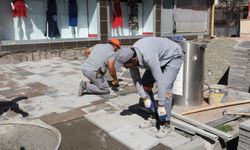 Erzincan'da o caddenin kaldırımları yenileniyor...