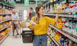 Marketler pazar günü kapanacak mı? Bakandan açıklama geldi