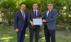 Müdür Yardımcısı öyle birşey yaptı ki, Vali Aydoğdu kayıtsız kalmadı...