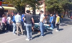 Erzincan’ın kalbinde kaza: Ordu Caddesi’nde motosiklet yayaya çarptı!
