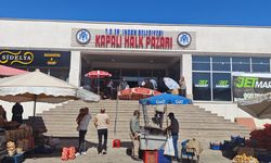 Erzincan pazarından yoğun hareketlilik. İşte fiyatlar