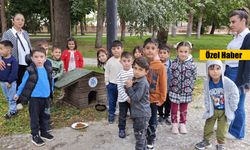 Erzincan’da minik yüreklerin hayvan sevgisi