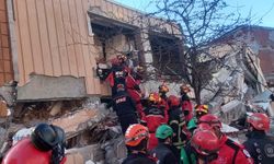 Gebze'de 6 katlı bina çöktü: 5 kişi enkaz altında