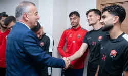 Rektöre Levent, Erzincanspor'u ziyaret etti