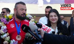 Dünya 3'üncüsü Erzincanlı Sarıçiçek, çiçeklerle karşılandı