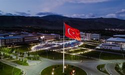 Liselerin ardından Üniversite de 3 yıla düşüyor