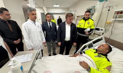 Vali Aydoğdu, trafik kazası yapan polisleri ziyaret etti