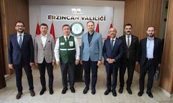 Yeşilay Ggenel başkanı Mehmet Dinç’ten Erzincan Valisi Aydoğdu’ya ziyaret