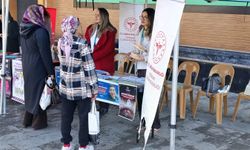 Dörtyol Meydanı’nda diş sağlığı için stant kuruldu