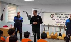 Erzincan Polisinden anlamlı hediye...