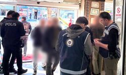 Erzincan Polisi kent genelinde göçmen kaçakçılığına karşı mücadele ediyor...