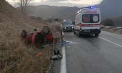 Erzincan-Kemah yolunda kaza: 1'i ağır 4 yaralı