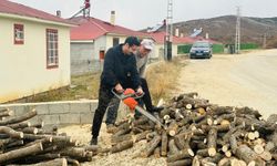 Kaymakam Köroğlu, kış hazırlıklarına yardım etti..