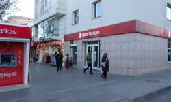 Erzincan'da Ziraat Bankası 30 yıllık adresine veda etti