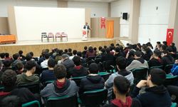 Erzincan müftüsünden öğrencilere konferans