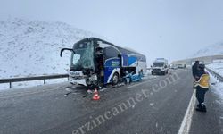 Erzincan'da otobüs-Tır trafik kazası