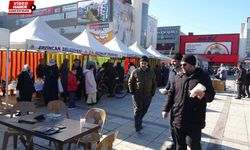 Erzincan’da üniversiteli gençlerden Gazze’ye umut eli