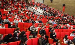 Erzincan'da Yapay Zeka ve ICT’ye Yoğun İlgi...