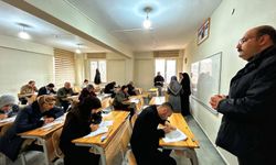 Kemaliye'de Umre Ödüllü Kitap Okuma Yarışması