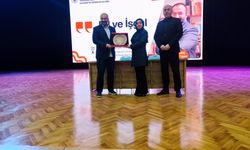 Taha Kılınç EBYÜ’de konuştu: “Dili işgal edilen toplumların hafızası zayıflar"