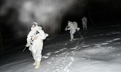 Karla Kaplı Araziler, Zorlu Coğrafya 3. Ordu’nun Aslanlarına Vız Geliyor...