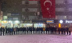 Bayrağa saldırıya Erzincan’dan tokat gibi cevap: Ay yıldız altında kenetlendiler