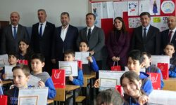 Erzincan’da 40 Bin 2 öğrenci karne heyecanı yaşadı