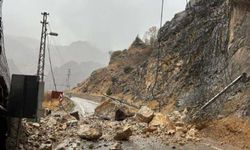 Erzincan'da tünel girişinde tehlike: Tel örgü sistemi çöktü