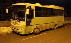 Yalnızbağ’da ulaşım alarm veriyor: Arıza üstüne arıza, vatandaş donarak bekliyor