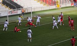 Erzincanspor yerini korudu