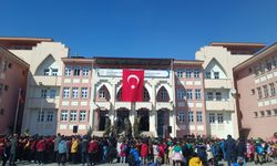 Askeri Bando  Erzincan'da Öğrencilere Konser Verdi