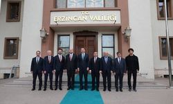 Bakan Bayraktar Erzincan’da: Zirve Kadro Valilikte Buluştu
