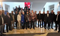 Erzincan’da bayram mesajı gündem oldu: Ahmet Korkmaz’dan ekonomi ve vergi çıkışı!