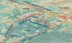 Erzincan’da sismik trafik : "Bu sarsıntılar büyük bir depremin habercisi mi?"
