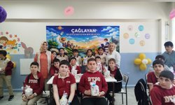 Öğrencilerden Anlamlı 23 Nisan Etkinliği