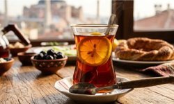 Çaya Limon Sıkmanın 5 Hayati Faydası!