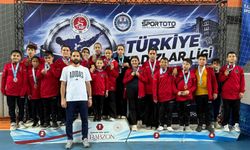 Erzincanlı karatecilerden 28 madalyalık büyük başarı
