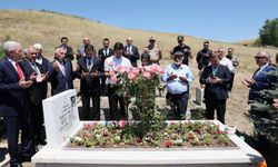 Erzincan’da 15 Temmuz Şehidi Recep Gündüz Kabri Başında Anıldı