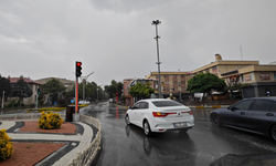 Erzincan Pazar Sabahına Yağmurla Uyandı