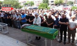 Erzincanlı Gazeteci Alparslan Kanmaz’ın Annesi Son Yolculuğuna Uğurlandı