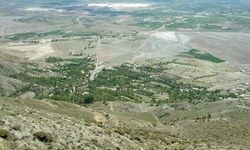 Erzincan'ın Zirvesindeki Gizemli Kale! Binlerce Yıldır Ovayı Gözetliyor