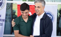 Rektör Kuyrukluyıldız'dan Öğrencilere Samimi Karşılama