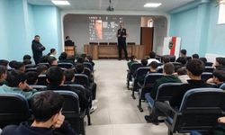 Erzincan Emniyeti'nden Öğrencilere Önemli Bilgilendirme: 300 Öğrenciye Ulaşıldı!