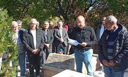 IŞİD Saldırısında Hayatını Kaybeden Erol Ekici, Erzincan'da Mezarı Başında Anıldı...