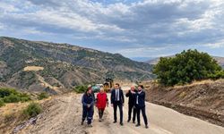 Erzincan'da Leventpınar Köyünün Yolu Yapılıyor...