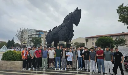 Gençler için ücretsiz eğitim, eğlence ve keşif dolu bir yaz!