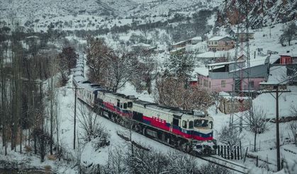 Erzincan’da Doğu Ekspresi Büyüsü: Vali Aydoğdu’dan Şiir Gibi Paylaşım