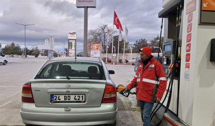 Erzincanlı sürücüler depoları doldurun akaryakıt 80 TL'yi geçecek