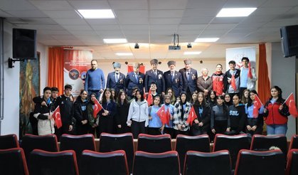Erzincan’da Gaziler ve Şehit Yakınları Öğrencilerle Buluştu